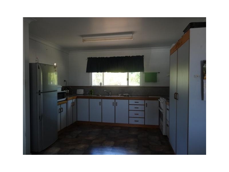 3 Jilletts Lane, Bowen QLD 4805