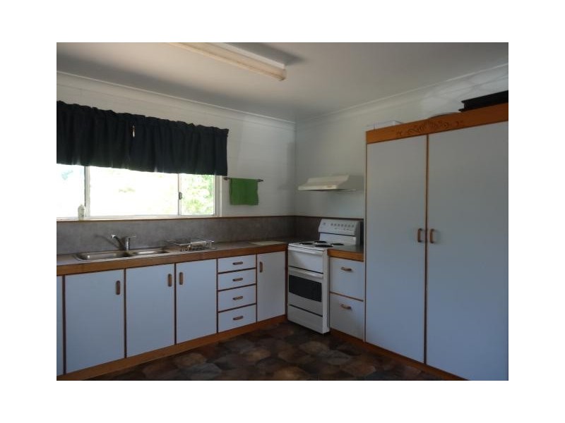 3 Jilletts Lane, Bowen QLD 4805