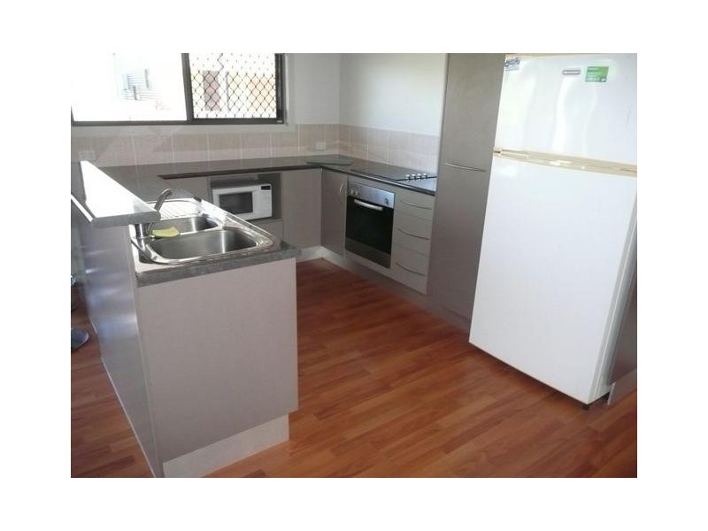 1/32 St Kilda Street, Bowen QLD 4805