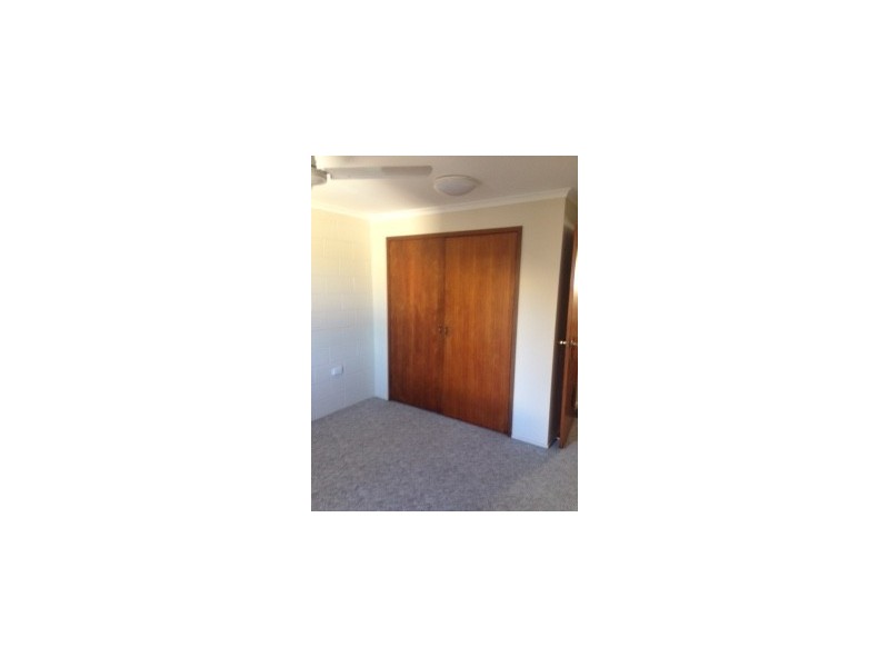 7/2a Powell Street, Bowen QLD 4805