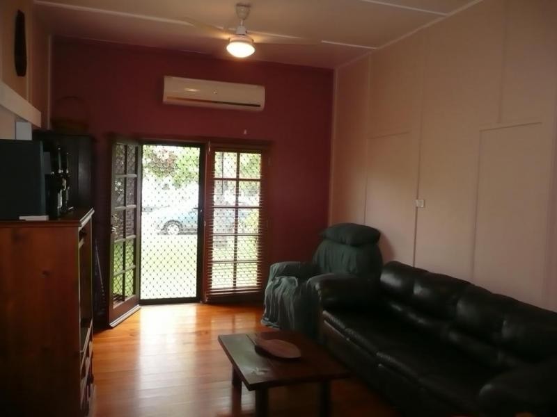 28 Tracey Street, Bowen QLD 4805