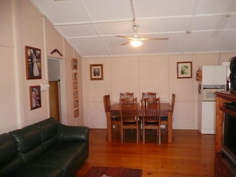 28 Tracey Street, Bowen QLD 4805