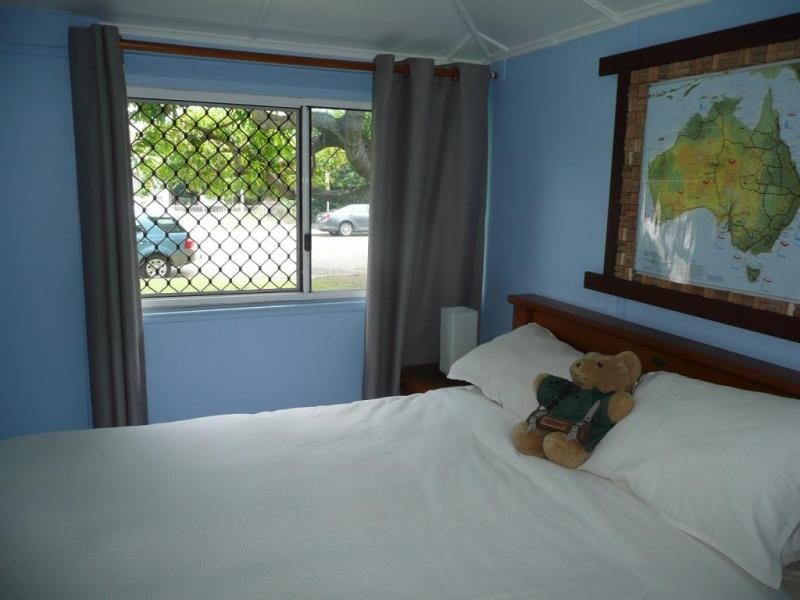 28 Tracey Street, Bowen QLD 4805