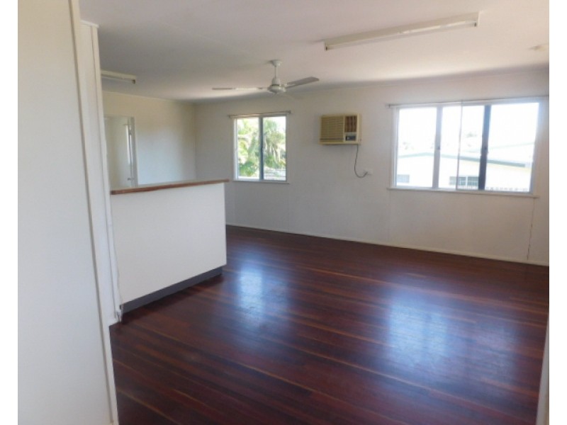 21 Hay Street, Bowen QLD 4805
