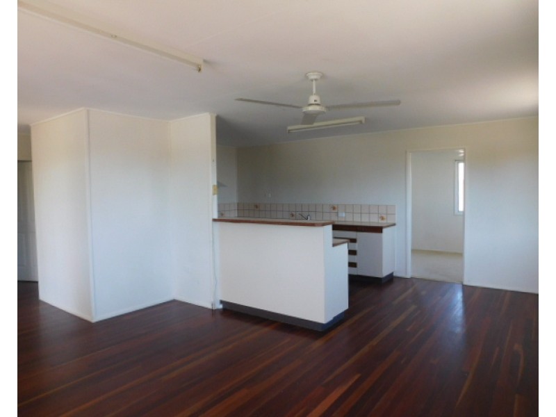 21 Hay Street, Bowen QLD 4805