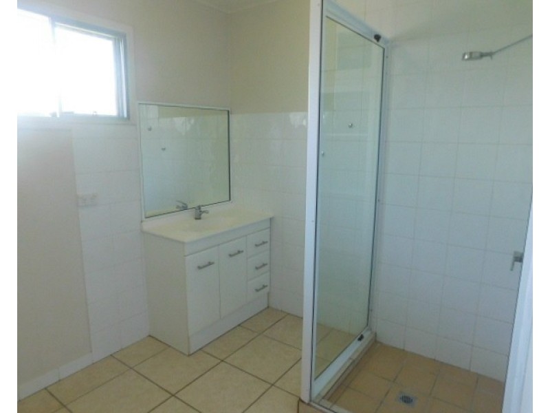 21 Hay Street, Bowen QLD 4805