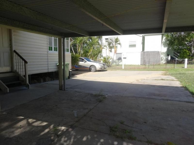 39 Sinclair Street, Bowen QLD 4805