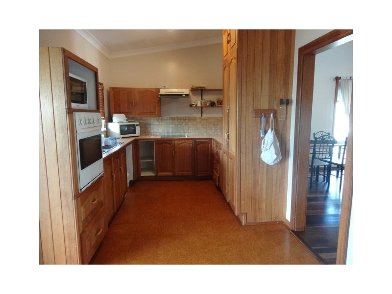 71 Powell Street, Bowen QLD 4805