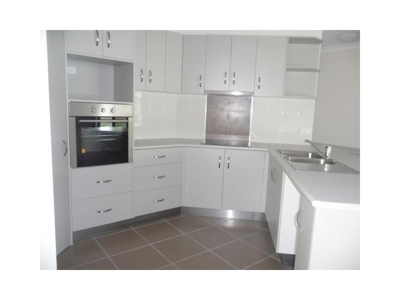 10 COWRIE STREET, Bowen QLD 4805