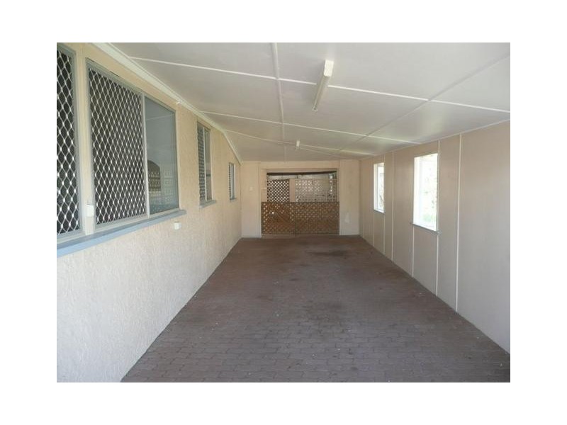 124 Herbert Street, Bowen QLD 4805