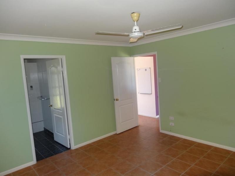 1 Peters Place, Bowen QLD 4805