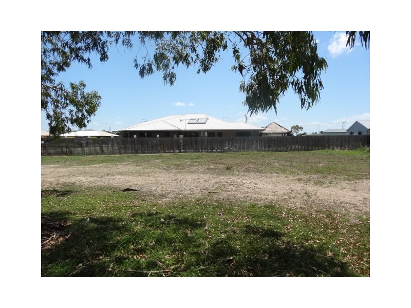 7 Summer Place, Bowen QLD 4805