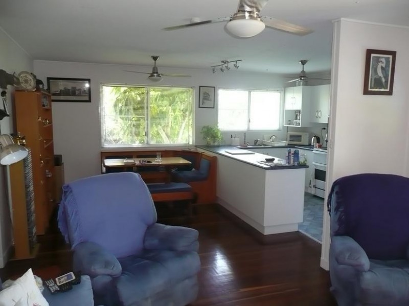 32 Thomas Street, Bowen QLD 4805