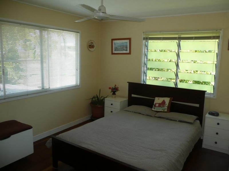 32 Thomas Street, Bowen QLD 4805