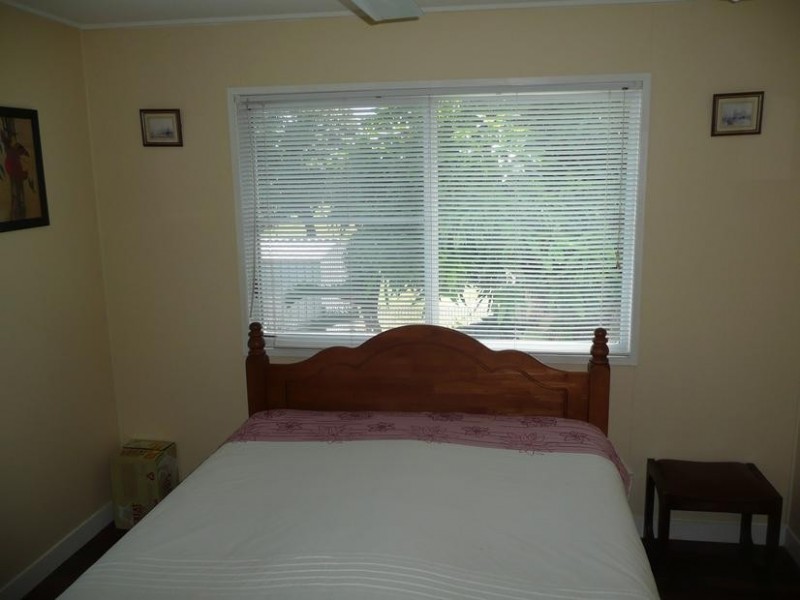 32 Thomas Street, Bowen QLD 4805