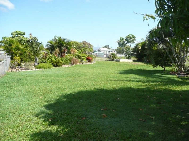 32 Thomas Street, Bowen QLD 4805