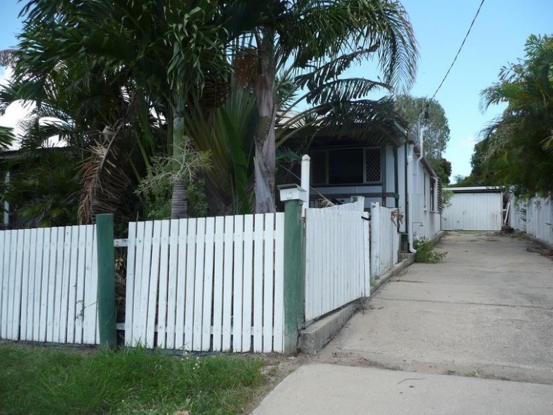 4 Poole Street, Bowen QLD 4805