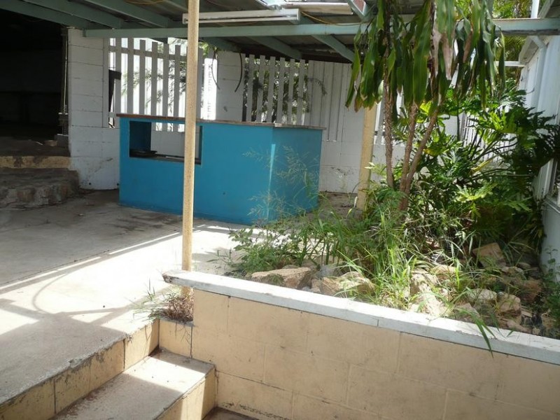 4 Poole Street, Bowen QLD 4805