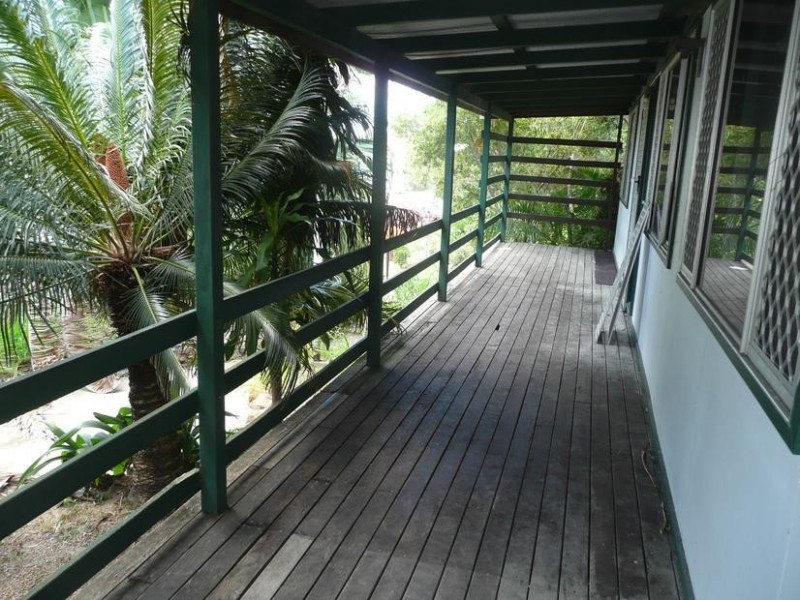 4 Poole Street, Bowen QLD 4805