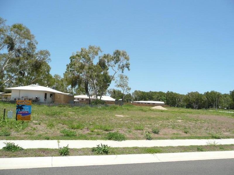 3 Wattle Crescent, Bowen QLD 4805