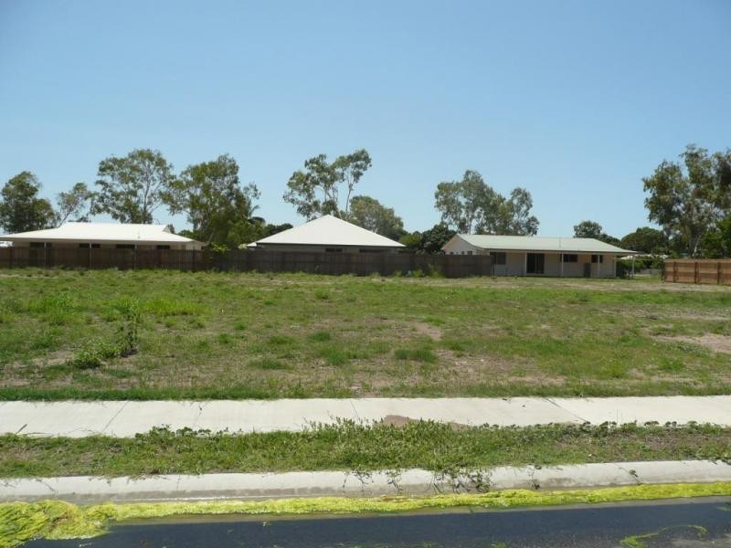 13 Wattle Crescent, Bowen QLD 4805