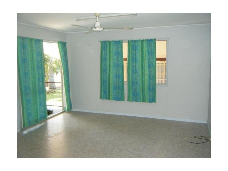 10 Dove Street, Bowen QLD 4805