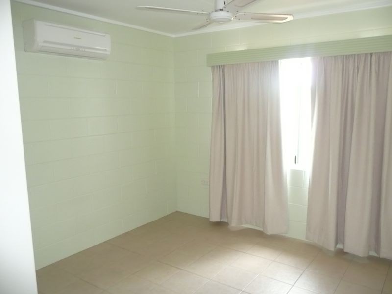 2/25 Gloucester Street, Bowen QLD 4805