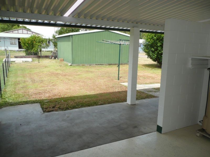 2/25 Gloucester Street, Bowen QLD 4805