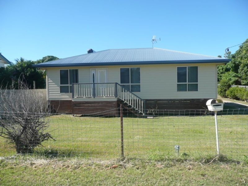 66 Tracey Street, Bowen QLD 4805
