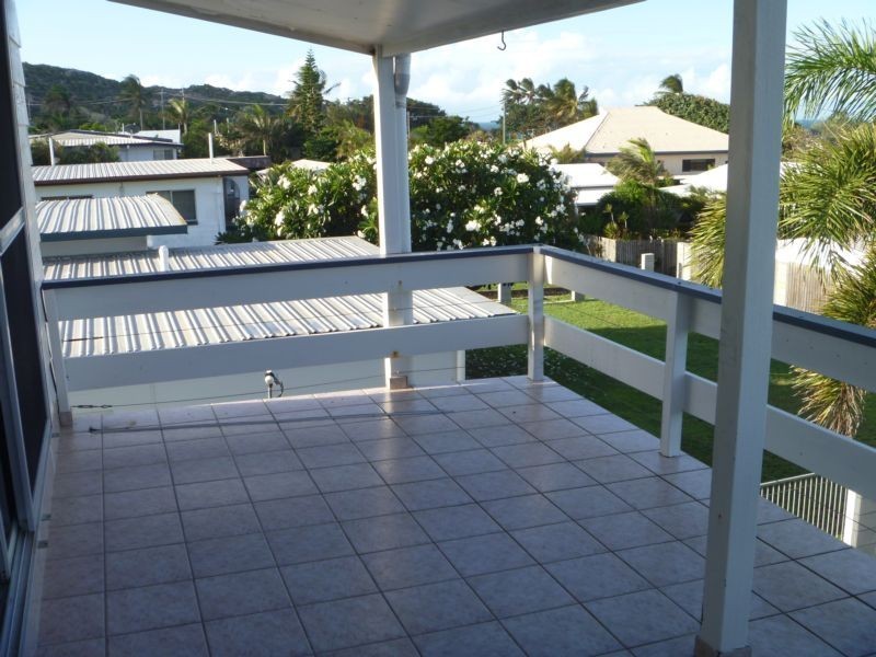 1/14 Casuarina Street, Bowen QLD 4805
