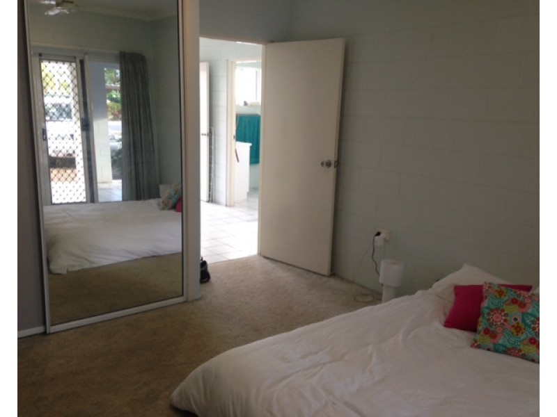 65a & 65b Horseshoe Bay Road, Bowen QLD 4805