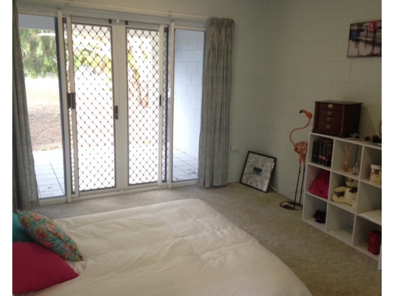 65a & 65b Horseshoe Bay Road, Bowen QLD 4805