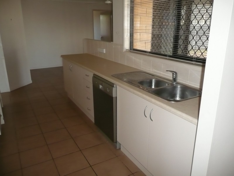 7 Lucinda Place, Bowen QLD 4805