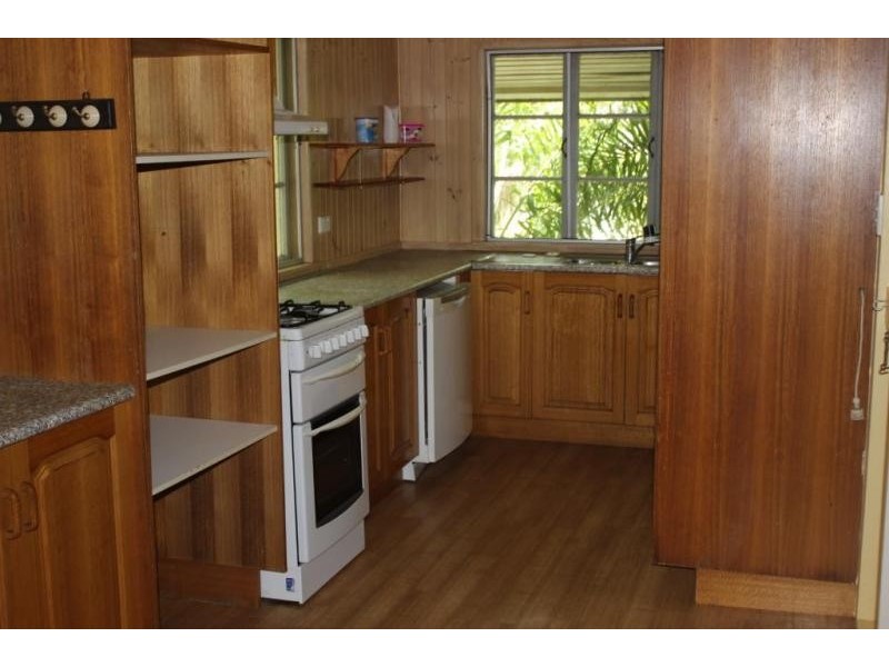46 Poole Street, Bowen QLD 4805