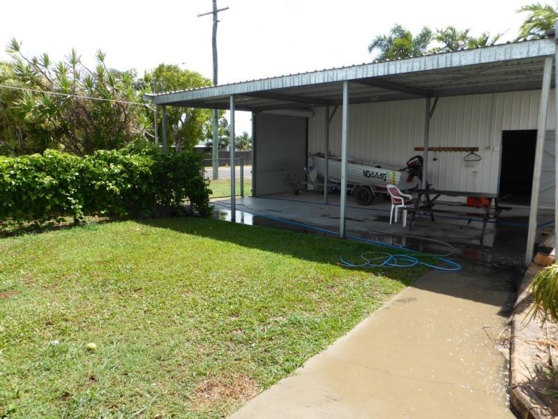 9 Murray Avenue, Bowen QLD 4805