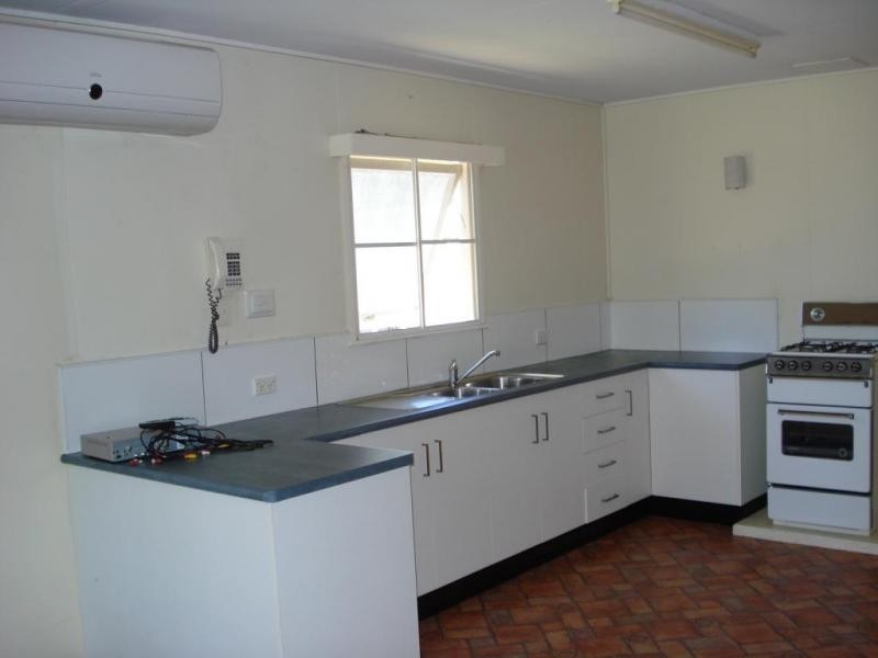 11 Denison Street, Bowen QLD 4805