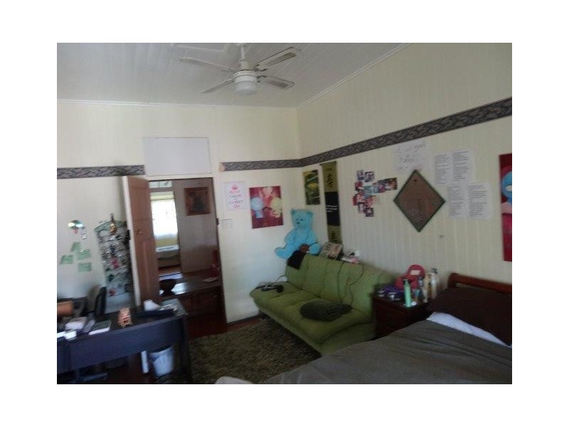 46 Poole Street, Bowen QLD 4805