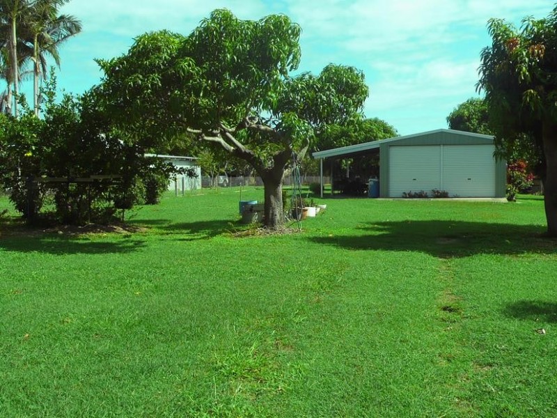 4 Eglington Street, Bowen QLD 4805