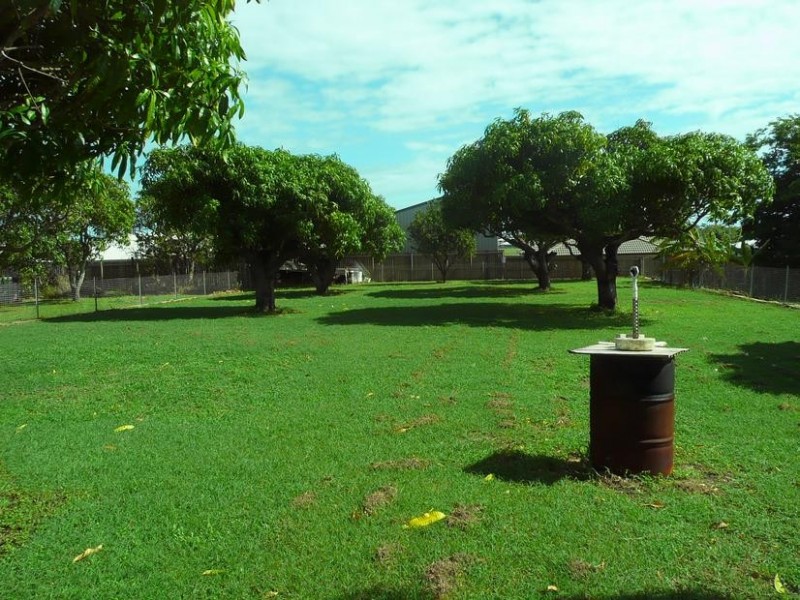 4 Eglington Street, Bowen QLD 4805