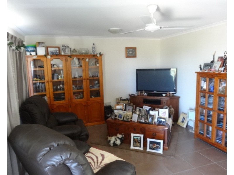 11 Miller Street, Collinsville QLD 4804