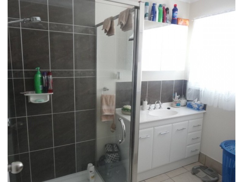 11 Miller Street, Collinsville QLD 4804