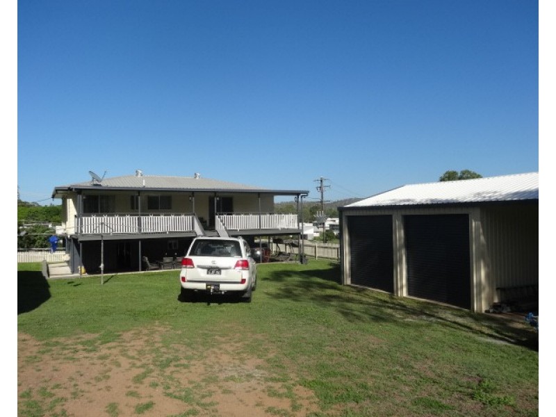 11 Miller Street, Collinsville QLD 4804