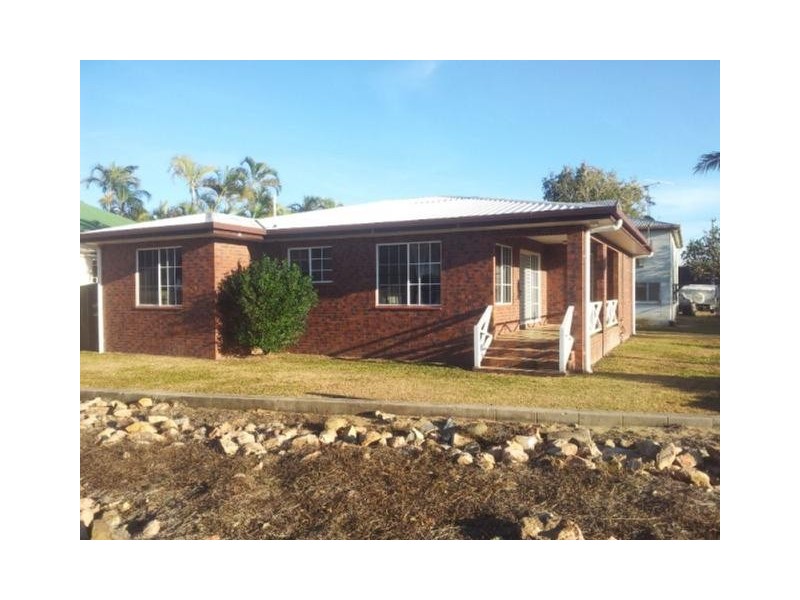 9 Thomas Street, Bowen QLD 4805