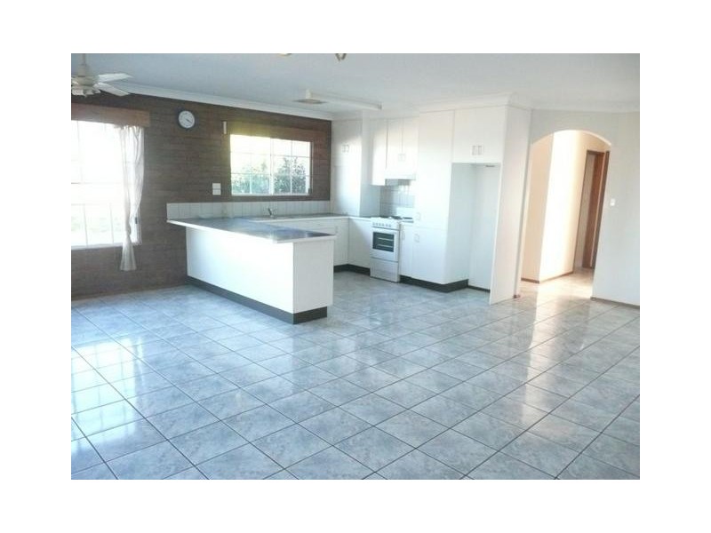9 Thomas Street, Bowen QLD 4805
