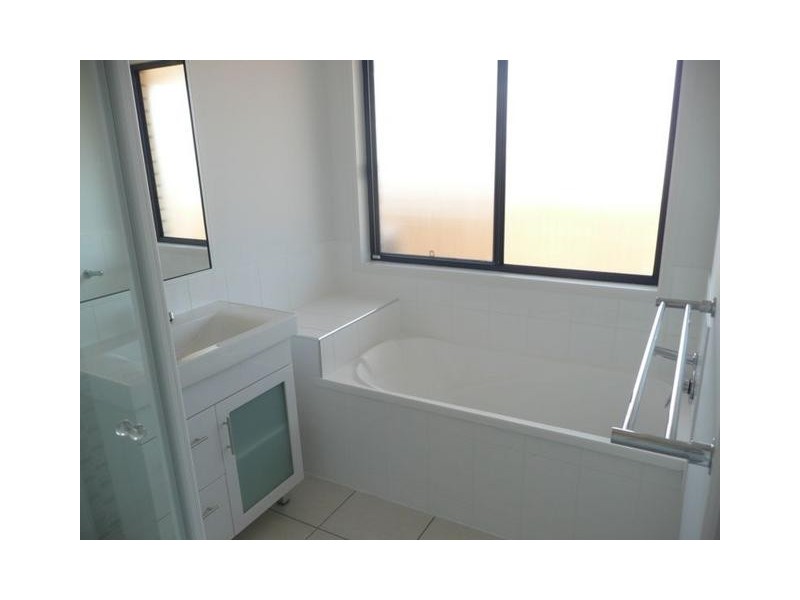 1 Banks Drive, Bowen QLD 4805