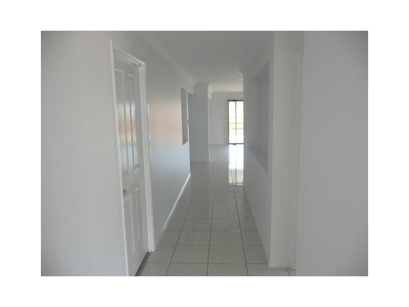 1 Banks Drive, Bowen QLD 4805