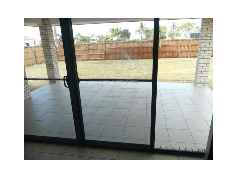 1 Banks Drive, Bowen QLD 4805