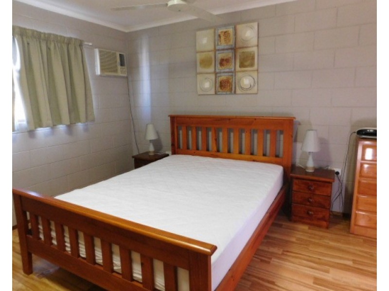 4/2a Powell Street, Bowen QLD 4805