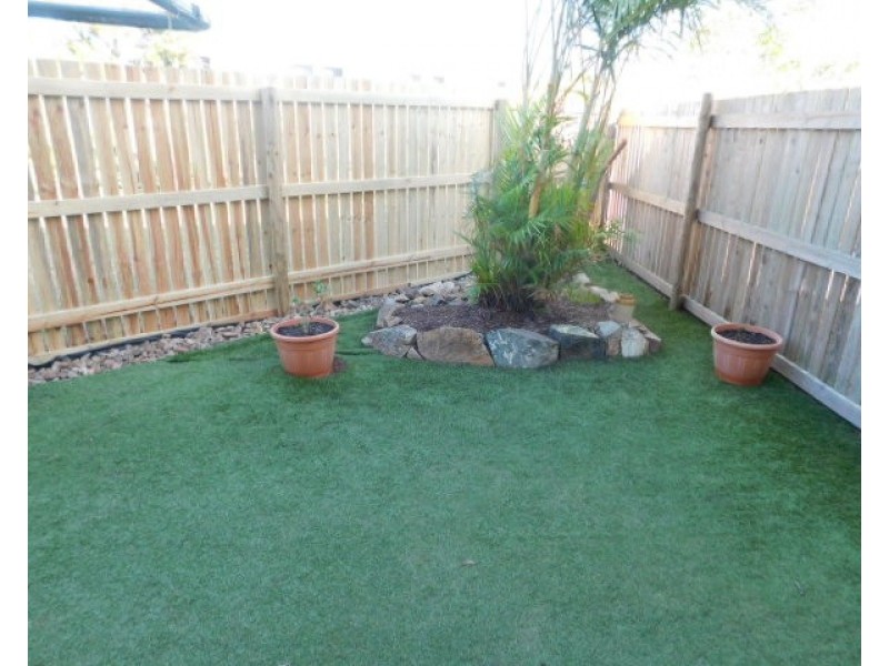 4/2a Powell Street, Bowen QLD 4805