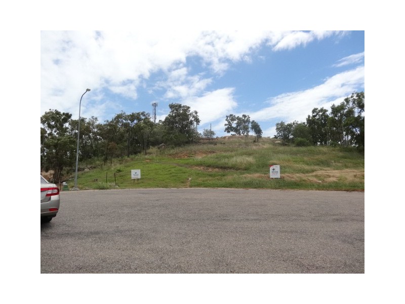 12 Craigie Court, Bowen QLD 4805
